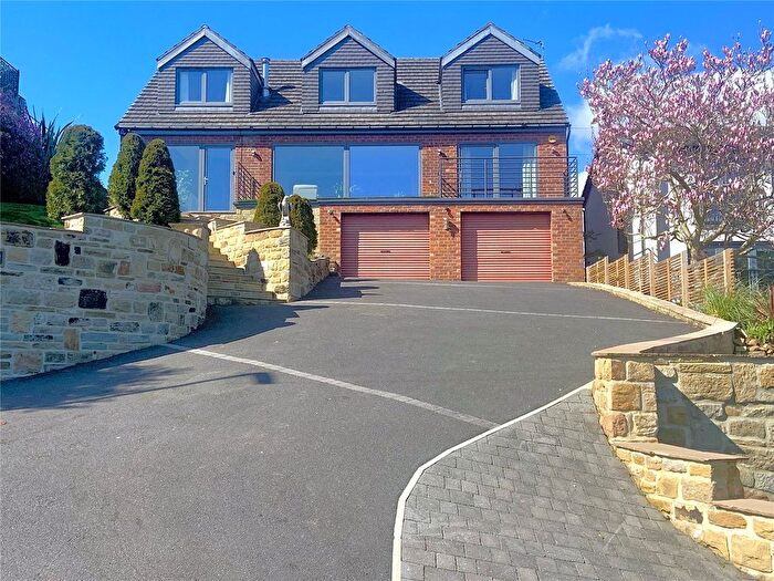4 Bedroom Detached House For Sale In Old Hollings Hill, Guiseley, Leeds, West Yorkshire, LS20