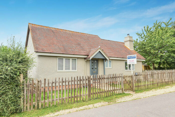 2 Bedroom Bungalow To Rent In Rowes Lane, East End, SO41