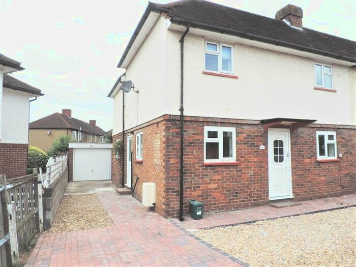 4 Bedroom Semi-Detached House To Rent In Northway, Guildford, GU2