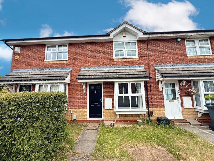 2 Bedroom Terraced House For Sale In Cresswell Gardens, Barton Hills, Luton, Bedfordshire, LU3