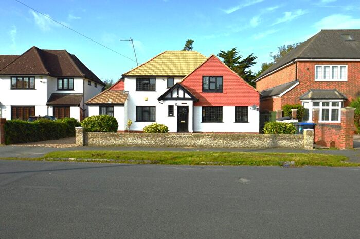 4 Bedroom Detached House To Rent In Syke Cluan, Iver, SL0