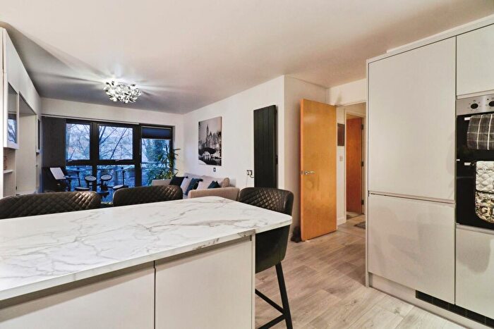 2 Bedroom Flat For Sale In Adelaide Lane, Sheffield, S3