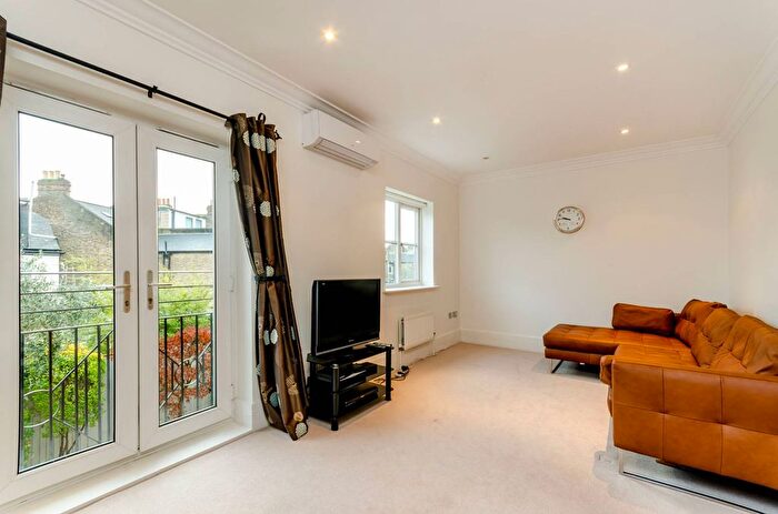 3 Bedroom Property For Sale In Revelstoke Road, Southfields, London, SW18