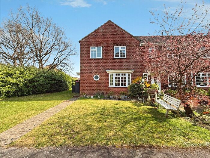 5 Bedroom End Of Terrace House For Sale In Downland Close, Locks Heath, Southampton, Hampshire, SO31