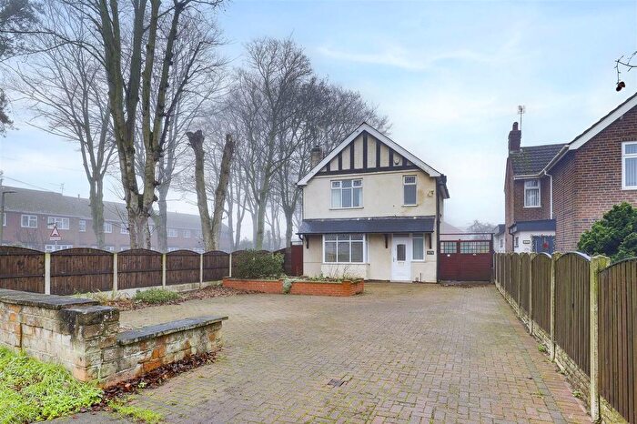3 Bedroom Detached House For Sale In Watnall Road, Hucknall, NG15