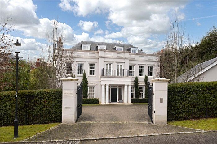 7 Bedroom Detached House For Sale In Coombe Park, Kingston Hill, KT2