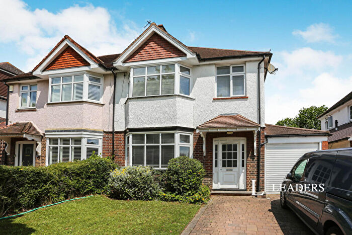 3 Bedroom End Of Terrace House To Rent In Rochester Avenue, Bromley, BR1