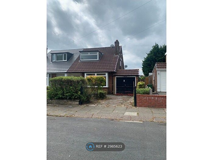 2 Bedroom Bungalow To Rent In Lovat Road, Bolton, BL2