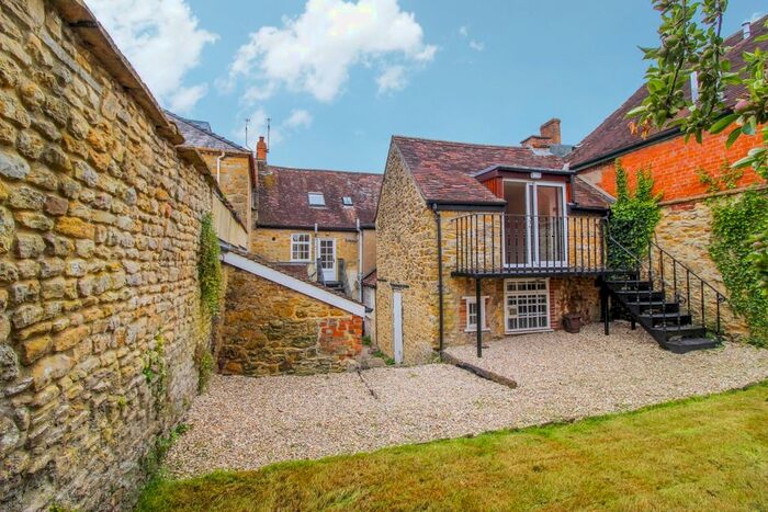 2 Bedroom Flat To Rent In Cheap Street, Sherborne, Dorset, DT9