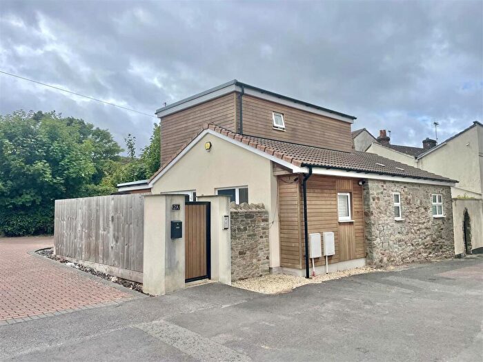 3 Bedroom Bungalow For Sale In Jockey Lane, Bristol, BS5