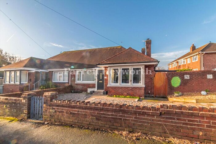 2 Bedroom Bungalow For Sale In Furness Avenue, Blackpool, FY3