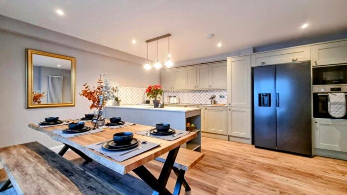 4 Bedroom Town House To Rent In Little Western Street, Brighton, BN1