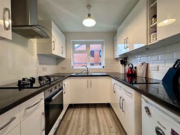 2 Bedroom Flat For Sale In Longacre Road, Ashford, TN23