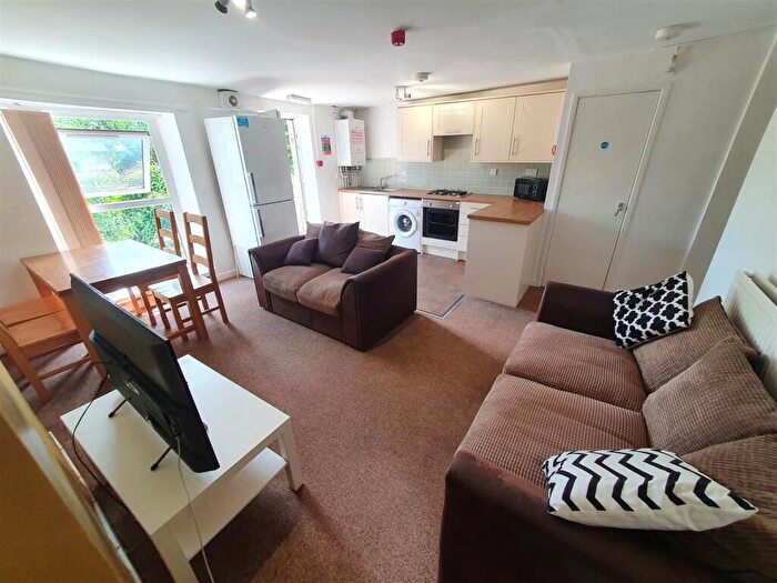 4 Bedroom Apartment To Rent In Crookesmoor Road (Gf /), Ground Floor, F1