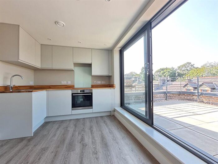 Flat To Rent In Flat, Essex House, Regent Street, Cambridge, CB2