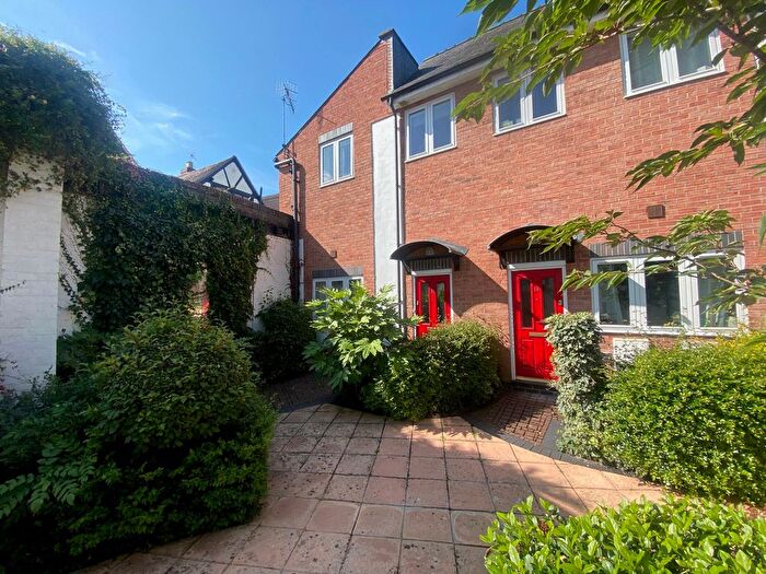 2 Bedroom Mews To Rent In College Street, Worcester, WR1