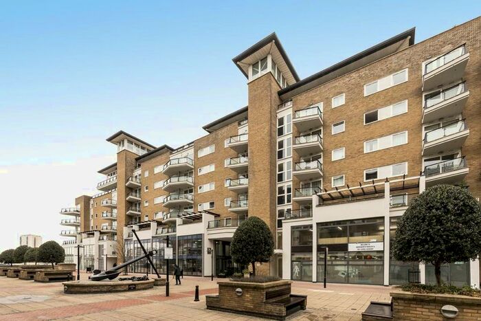 3 Bedroom Flat To Rent In Smugglers Way, London, SW18