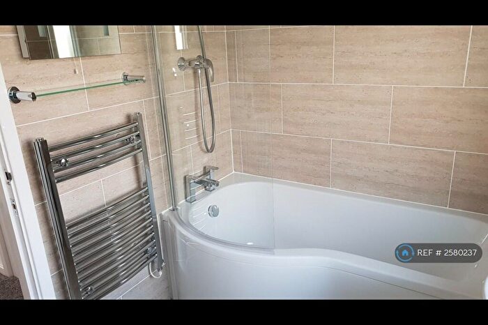 2 Bedroom Flat To Rent In Blandon Way, Cardiff, CF14