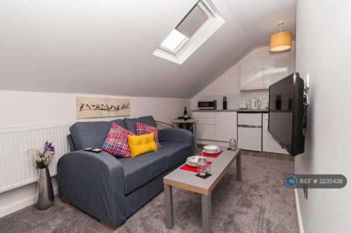 Studio To Rent In Swindon, Swindon, SN1