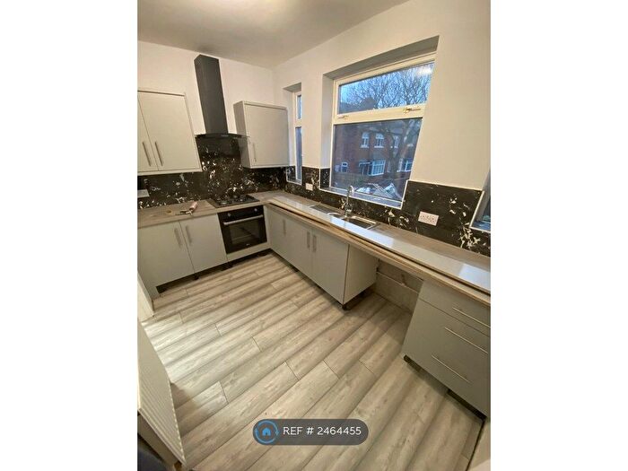 2 Bedroom Flat To Rent In Wallsend Road, North Shield, NE29