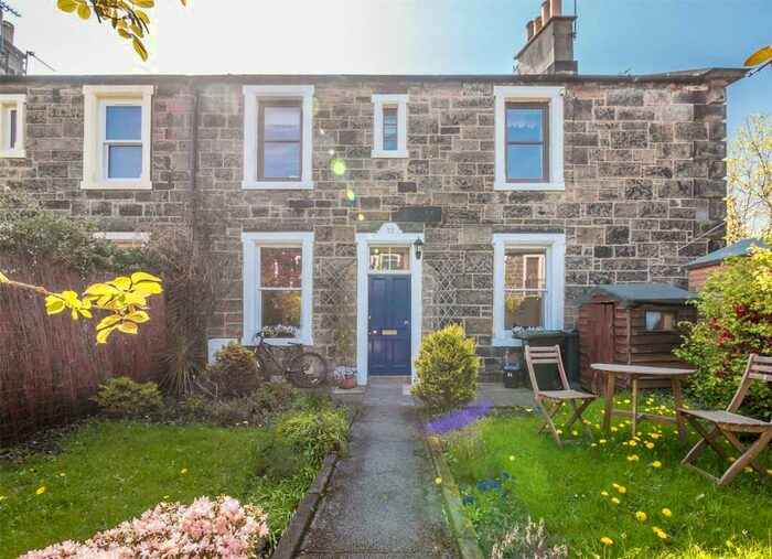 2 Bedroom Property To Rent In Rosebank Cottages, Edinburgh, EH3