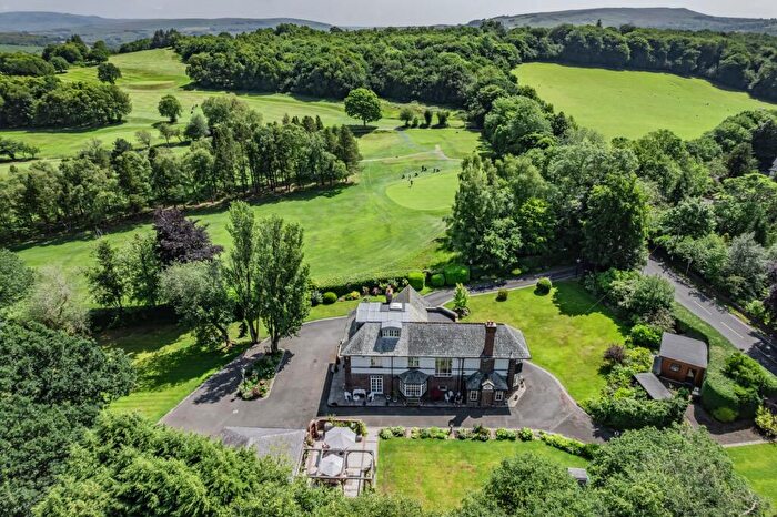 5 Bedroom Character Property For Sale In Jacksons Edge Road, Disley, SK12