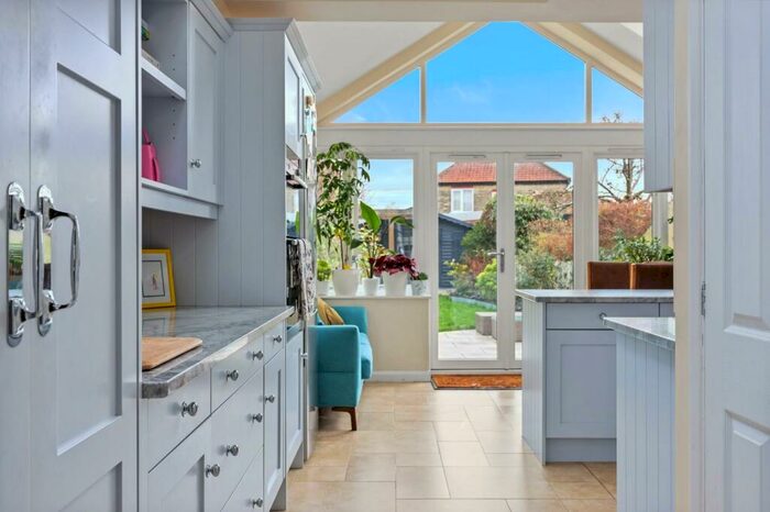 3 Bedroom Terraced House For Sale In Ainsworth Street, Cambridge, CB1