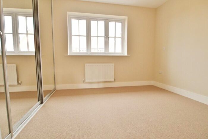 2 Bedroom End Of Terrace House To Rent In Longhurst Avenue, Highwood, Horsham, RH12
