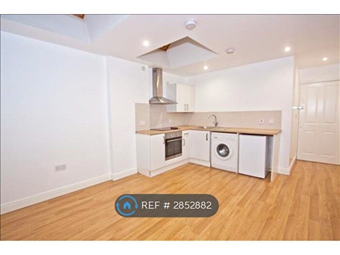 1 Bedroom Flat To Rent In Saffron Lane, Leicester, LE2