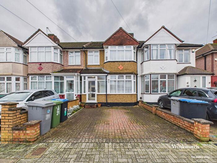 3 Bedroom Terraced House For Sale In Rugby Road, Kingsbury, London, NW9
