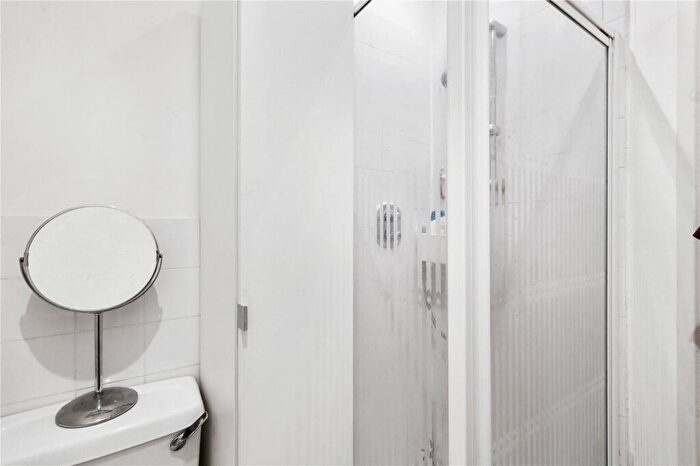 Apartment To Rent In Royal College Street, London, NW1