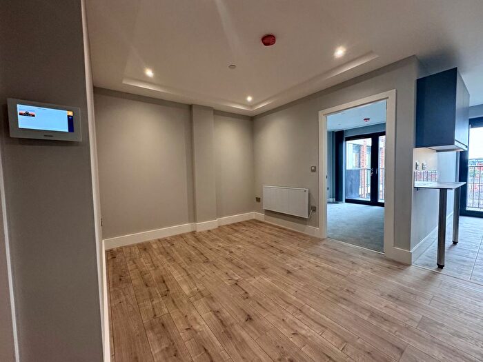 1 Bedroom Flat To Rent In Jarrom Street, Leicester, LE2