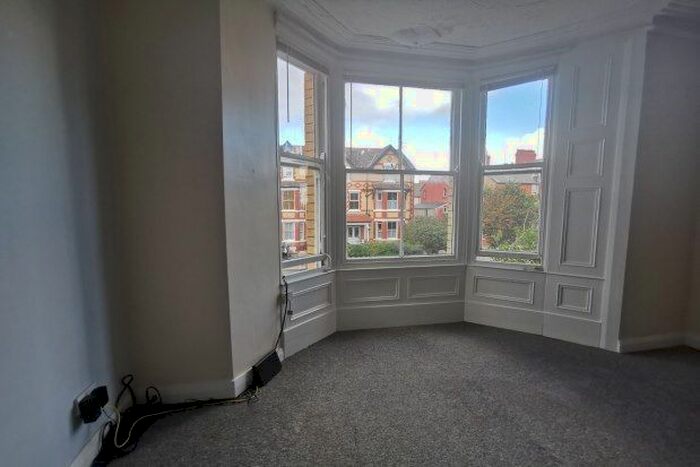 3 Bedroom Flat To Rent In 22 Mostyn Road, Colwyn Bay LL29
