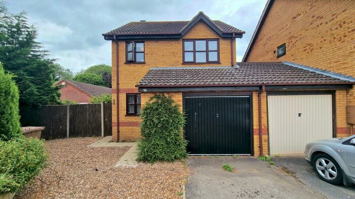 3 Bedroom Link Detached House For Sale In Westbeck, Ruskington, NG34