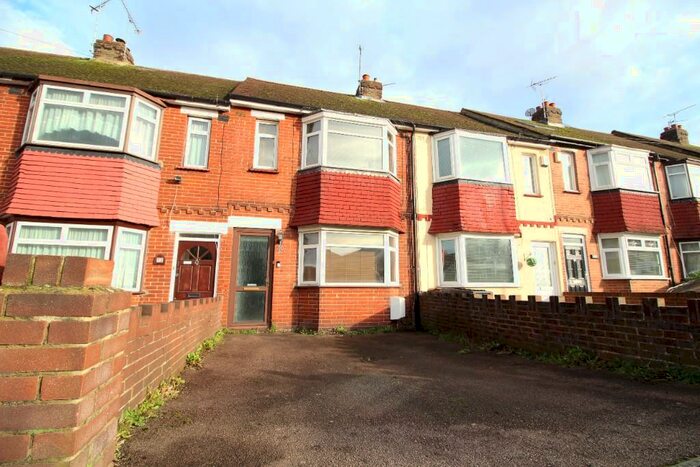 2 Bedroom Terraced House To Rent In Featherby Road, Gillingham, Kent, ME8