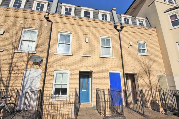 4 Bedroom Property To Rent In St. Matthews Gardens, Cambridge, CB1