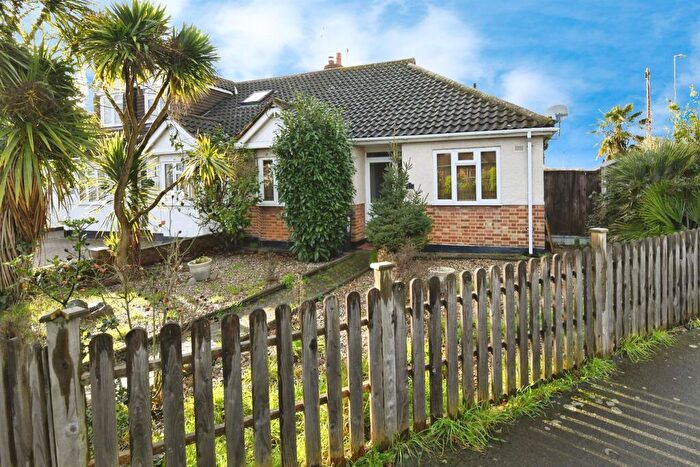 2 Bedroom Semi-Detached Bungalow For Sale In Clarence Road, Rayleigh, SS6