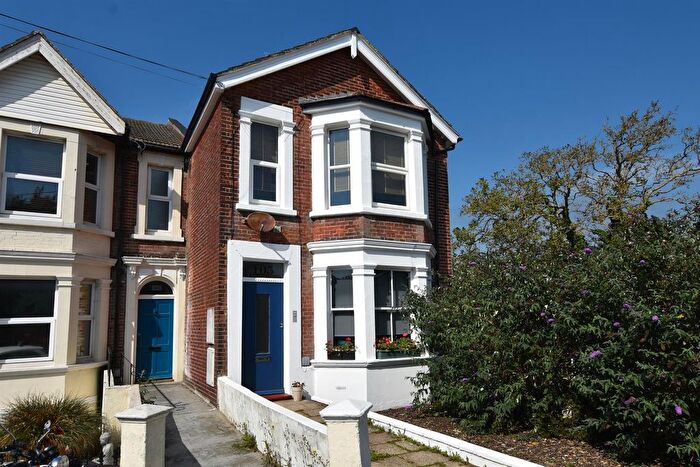 2 Bedroom Flat To Rent In St. Thomass Road, Hastings, TN34