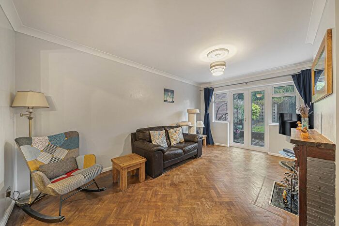 2 Bedroom Semi-Detached Bungalow For Sale In May Road, Dartford, DA2