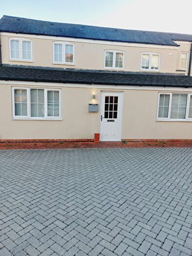 2 Bedroom Bungalow To Rent In Temple Street, Rugby, CV21