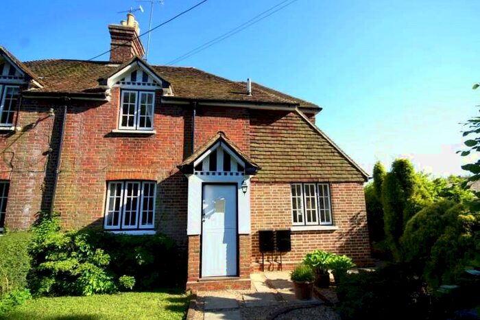 3 Bedroom Semi-Detached House To Rent In Whatlington Road, Battle, TN33