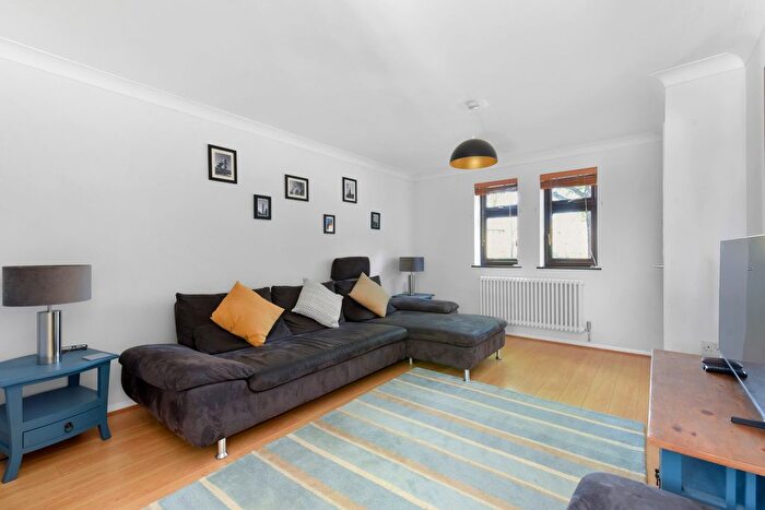 3 Bedroom Terraced House To Rent In Spirit Quay, London Dock, E1W