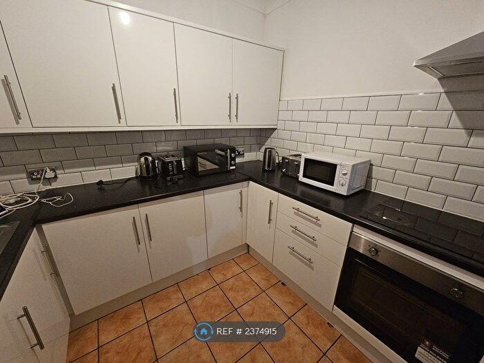 3 Bedroom Terraced House To Rent In Warrington Road, Wigan, WN3