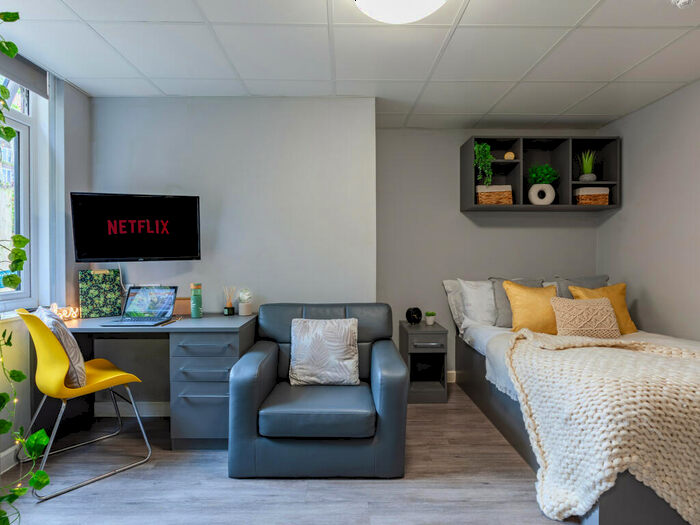 1 Bedroom House To Rent In Cromwell Range, Manchester, M14