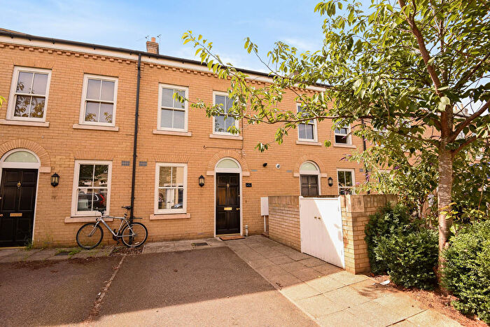4 Bedroom House To Rent In Malta Road, Cambridge, CB1