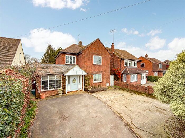 4 Bedroom Detached House For Sale In Marshalswick Lane, St. Albans, Hertfordshire, AL1