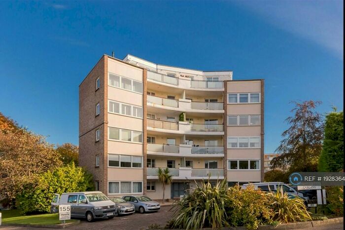 3 Bedroom Flat To Rent In Orchard Brae Gardens, Edinburgh, EH4