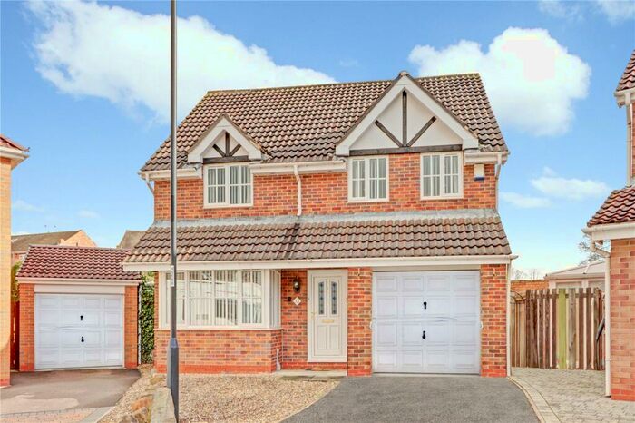 3 Bedroom Detached House To Rent In Dunholm Close, Houghton Le Spring, Tyne And Wear, DH5