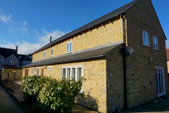 3 Bedroom Semi-Detached House To Rent In Morgans Yard, Olney, MK46