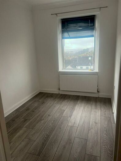 3 Bedroom Terraced House To Rent In Fell Street, Treharris, CF46